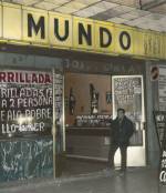 Leonora Vicuña. El Mundo, calle San Diego, Santiago de Chile, 1981. Gelatin silver print retouched with colored pencils, 41 x 35 cm
Collection of the Fondation Cartier pour l’art contemporain, Paris. © Leonora Vicuña.