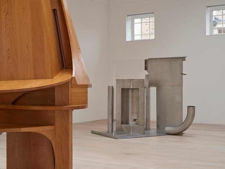Anthony Caro. The Eye Knows, 2013. Installation view, The Inspiration of Architecture, Pitzhanger Manor & Gallery, London. Photo: Andy Stagg.