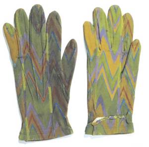 P Tudor-Hart. Camouflaged sniper gloves, 1917 &copy;Artist&rsquo;s estate Imperial War Museum 