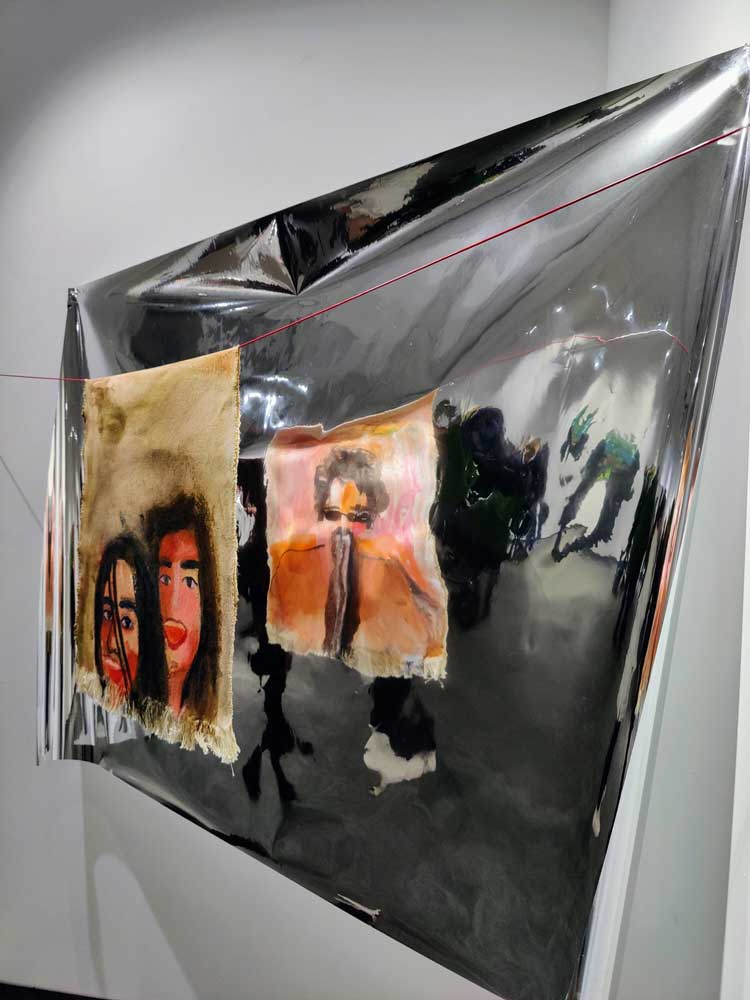Saba Farhoudnia. Dis-Appear Like Dis-Honor, 2022. Acrylic on canvas; site-specific installation with reflective mylar and cord, 40 x 21 in. Photo: Farzan Ghasemi.