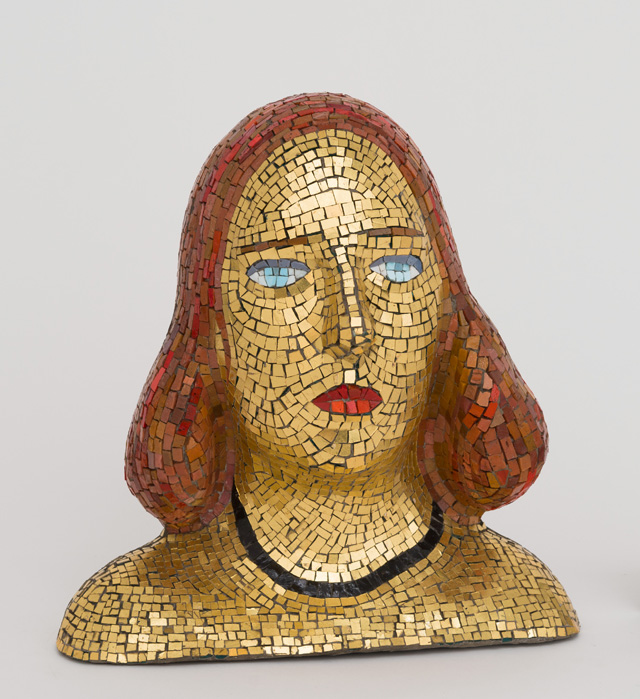 Lucio Fontana, Portrait of Teresita, 1940. Mosaic, 34 x 33 x 15 cm. Fondazione Lucio Fontana, Milan. © Fondazione Lucio Fontana, Bilbao, 2019.