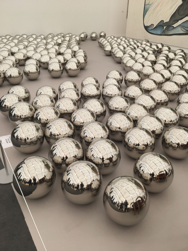 Yayoi Kusama, Narcissus Garden, 1966-. Stainless steel spheres, 34 cm diameter each. At Frieze New York 2019. Photo © Natasha Kurchanova.