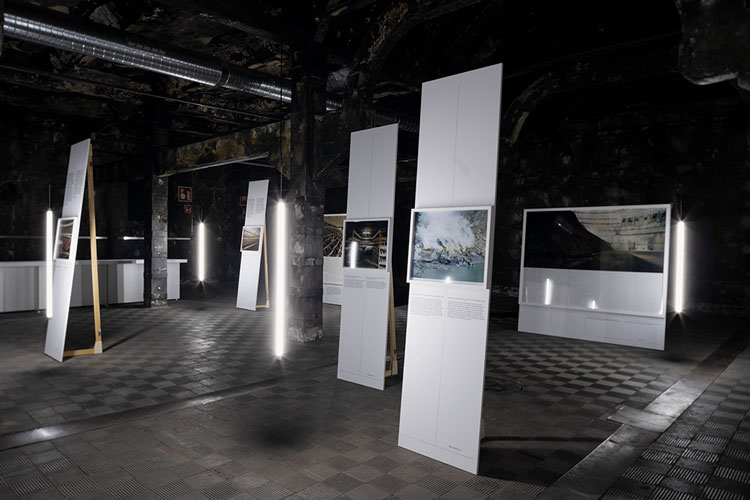 Armin Linke. Blind Sensorium, Matadero Madrid, installation view, 2021.