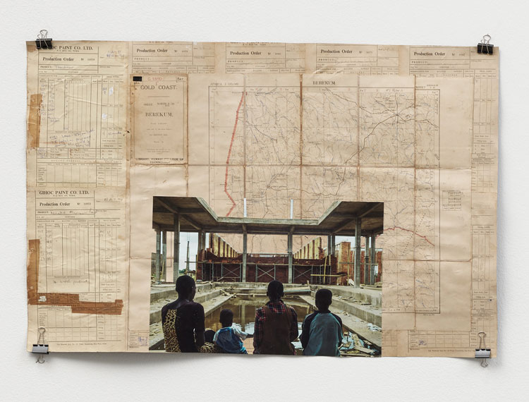 Ibrahim Mahama: Lazarus. White Cube Bermondsey, 15 September – 7 November 2021. © the artist. Photo © White Cube (Todd-White Art Photography).