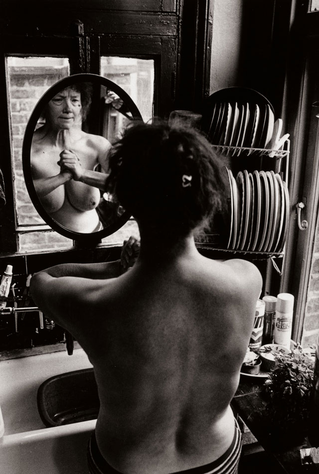The Picture of Health, Jo Spence in collaboration with Rosy Martin, Maggie Murray and Terry Dennet, 1982. Copyright The Jo Spence Memorial Archive, Ryerson University, Courtesy MACBA Collection.