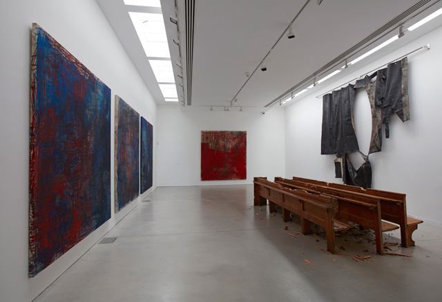 Oscar Murillo, Violent Amnesia, 2019. Kettle’s Yard, University of Cambridge. Photo: Matthew Hollow.