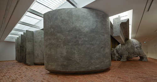 Adrián Villar Rojas. Today We Reboot The Planet.
Installation view 3.
Serpentine Sackler Gallery, London
(28 September - 10 November 2013)
© 2013 Jörg Baumann.