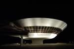 Oscar Niemeyer. <em>Museu de Arte Contempor&acirc;nea de Niter&oacute;i</em> [Niter&oacute;i Museum of Contemporary Art], Niter&oacute;i, Brazil (1996). Photograph &copy; Official images/MAC-Niter&oacute;i.