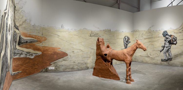 Prabhakar Pachpute. The underground nest over the dune (installation view), 2020. Rice husk, cloth, soil, red clay, Multani clay, gum Arabic, paper pulp, fenugreek seeds, cow dung, metal and wire mesh. Beneath the Palpable solo exhibition at Experimenter Ballygunge place, Kolkata. 2020. Photo: Experimenter, Kolkata.