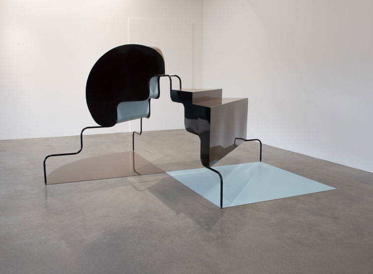 Tim Scott, Quantic of Sakkara, 1965. Wood, fibreglass, steel, re-made in aluminium, 205 × 455 × 275 cm. Photo: Anthony Caro Centre.