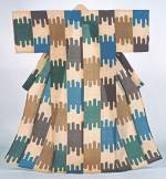 Serizawa Keisuke (1895&ndash;1984). <em>Pattern Imitating Glaze Dripping Down the Side of a Jar</em> 1961. Kimono, stencil-dyed banana-bark cloth, 61 x 50 in. Tohoku Fukushi University  Serizawa Keisuke Art and Craft Museum.