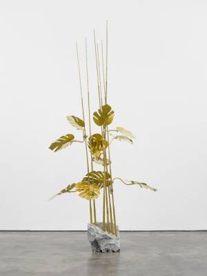Elaine Cameron-Weir. Found that the effect of manures, drugs, and poisons could be determined within minutes, providing plant control with a new precision. He repeated his tests on metals, administering poisons to tin, zinc, platinum, and obtained
astonishing response which, when plotted on a graph, appeared precisely like those of poisoned, 2015. Brass, alabaster.
Stone dimensions 31.8 x 31.8 x 27.9 cm, overall height 231.1 cm, others variable. © the artist; Courtesy Lisson Gallery, London.