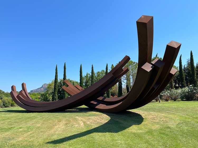 Venet Foundation sculpture park, Le Muy, Provence. Photo: Veronica Simpson.