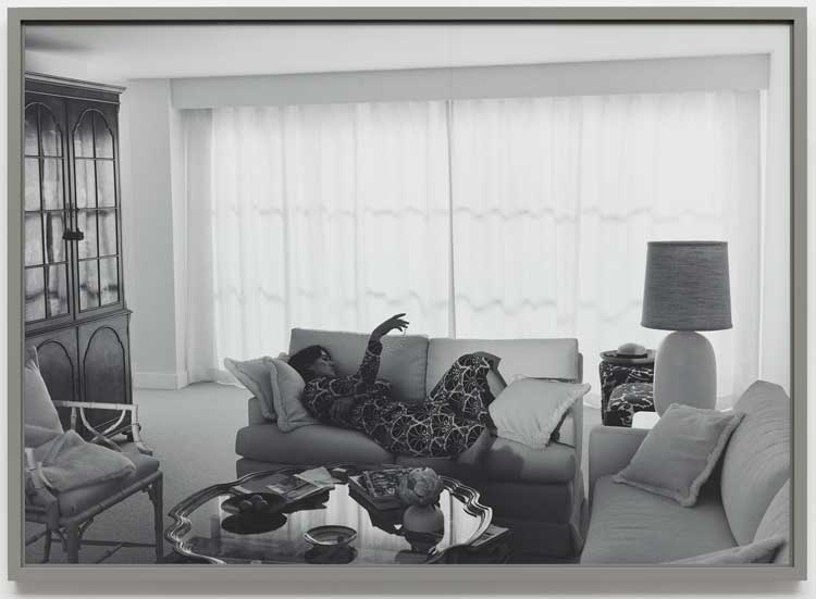 Jeff Wall, A Woman With a Necklace, 2021. Silver gelatin print, 163.6 x 227.6 x 6.9 cm (64 7/16 x 89 5/8 x 2 11/16 in). © Jeff Wall. Photo © White Cube (Theo Christelis).